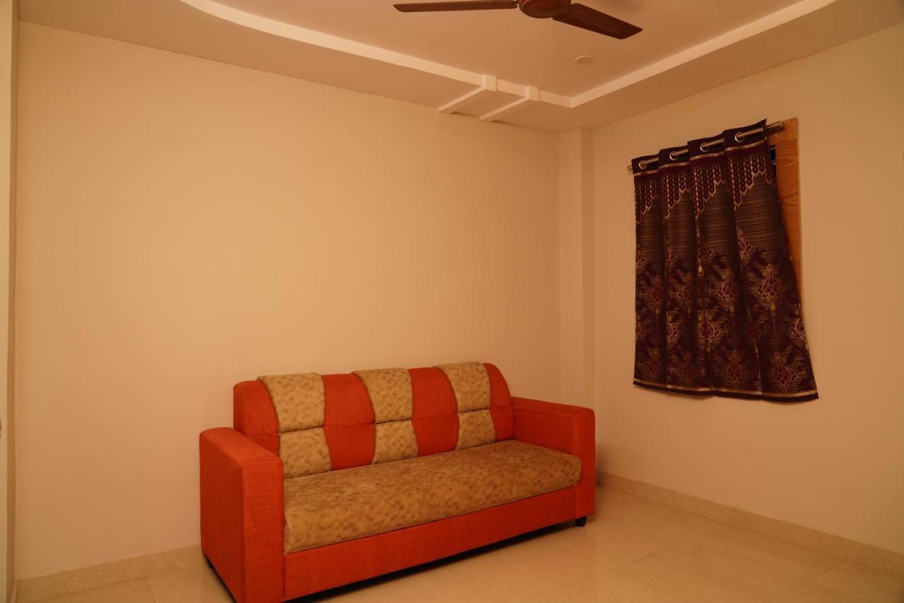 Swagath Residency Kākināda Exterior foto